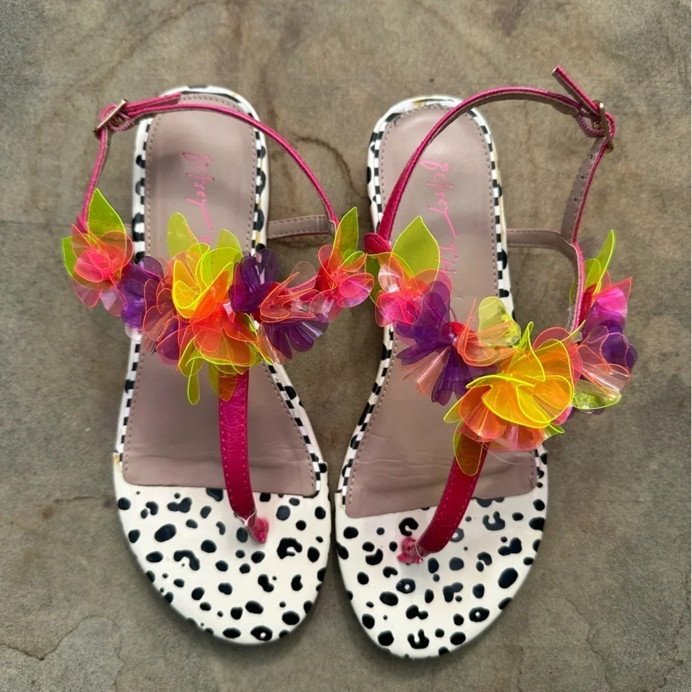 Betsey Johnson Hensly Fuchsia Multi Neon Flat Sandal Jelly Flowers Size 6 EUC - Picture 3 of 7